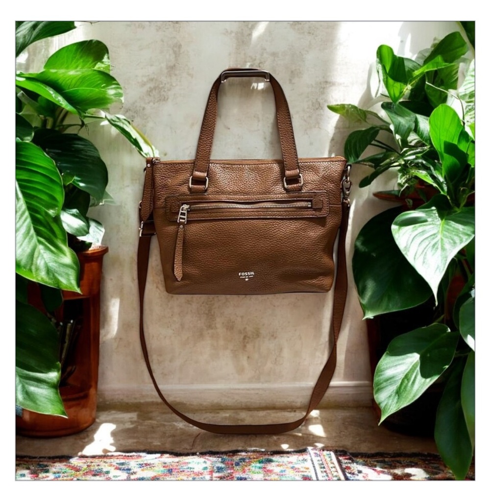 Fossil 1954 Brown Pebbled Genuine Leather
Double Top Handled Crossbody-Like New🤎
